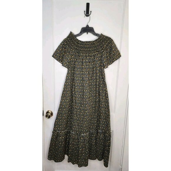 Hyacinth House Dresses & Skirts - Tuckernuck Hyacinth House Black Floral Diamond Off the Shoulder Maxi Dress Sz S